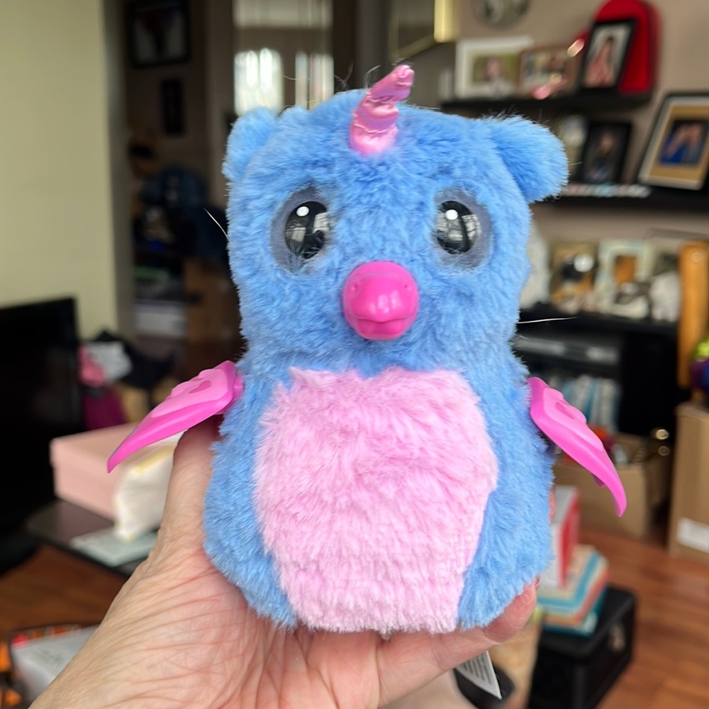 Hatchimals Owlicorn Interactive Toy by Spin Master.  Super fascinating!
